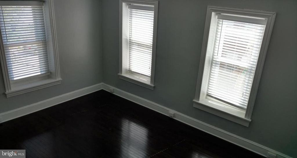 4529 Wilde Street - Photo 4