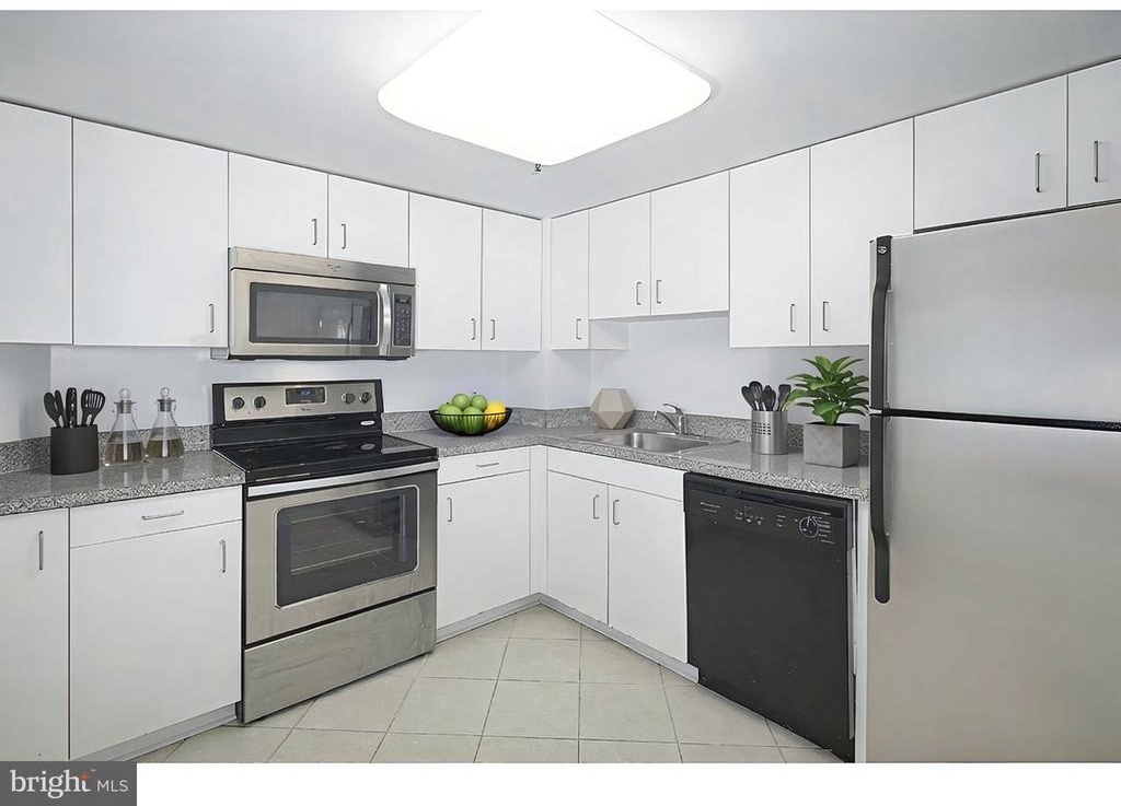 2001 Hamilton Street - Photo 10
