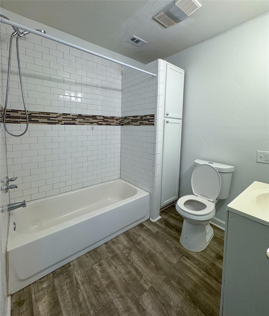 302 E Brenham St - Photo 21
