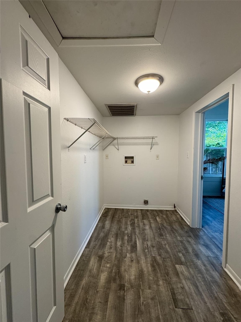 302 E Brenham St - Photo 23