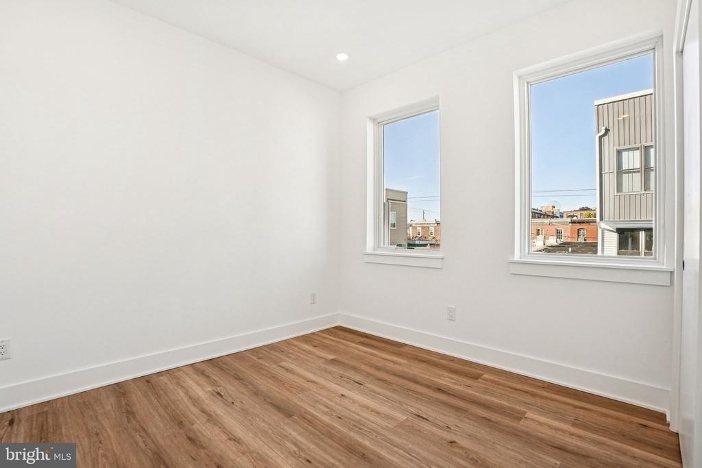 2456 Frankford Avenue - Photo 27