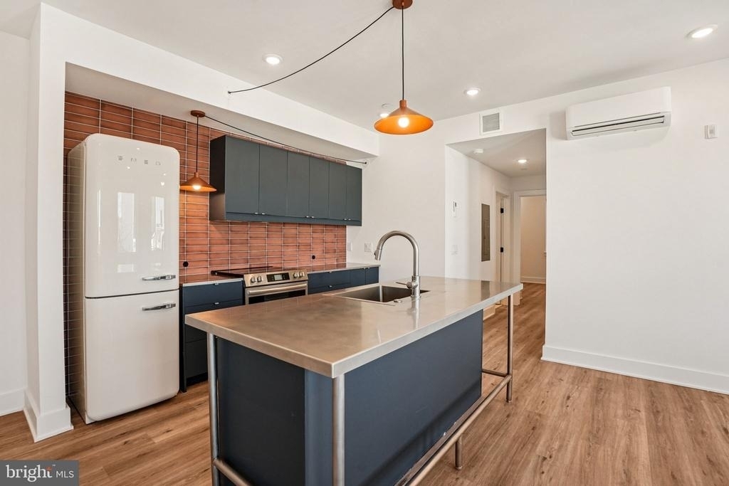 2456 Frankford Avenue - Photo 13