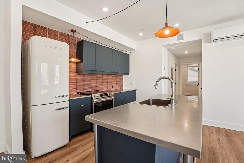 2456 Frankford Avenue - Photo 19