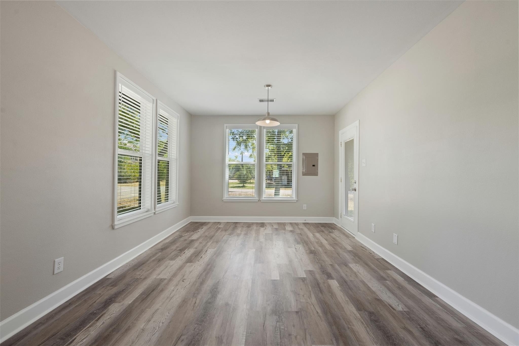 400 S Roswell St - Photo 10