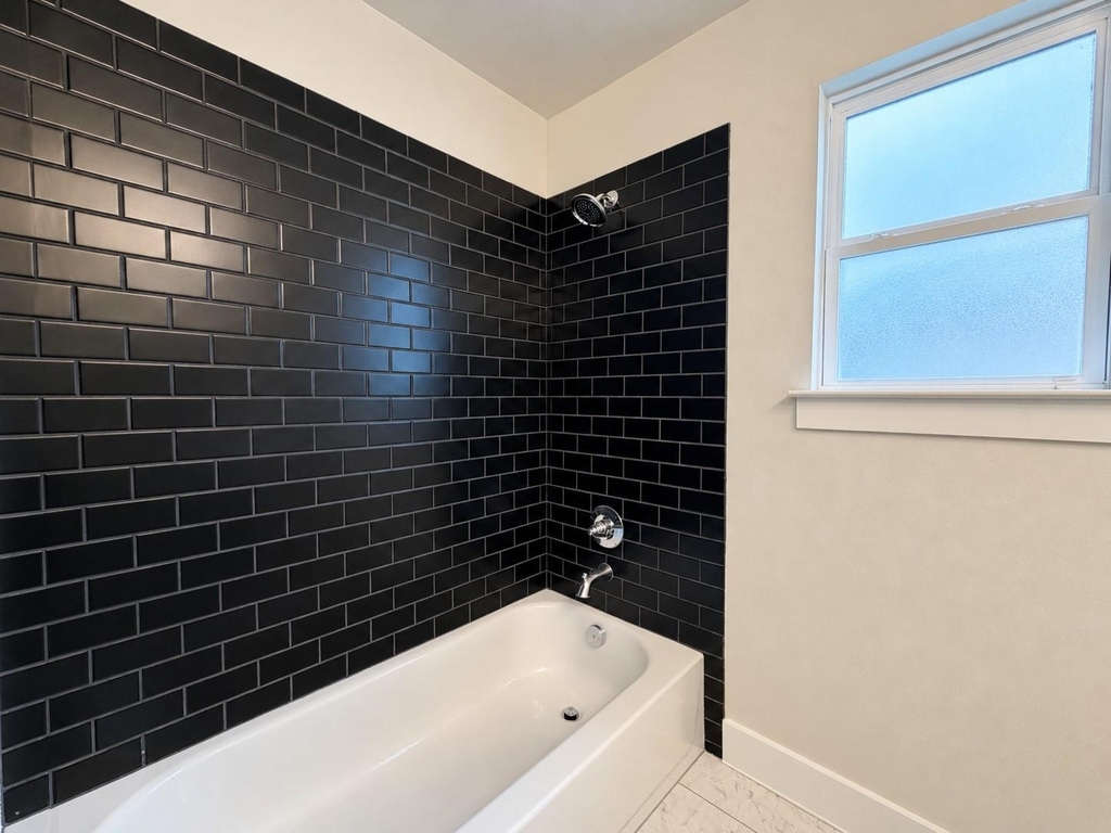 19124 Moreland Ln - Photo 27