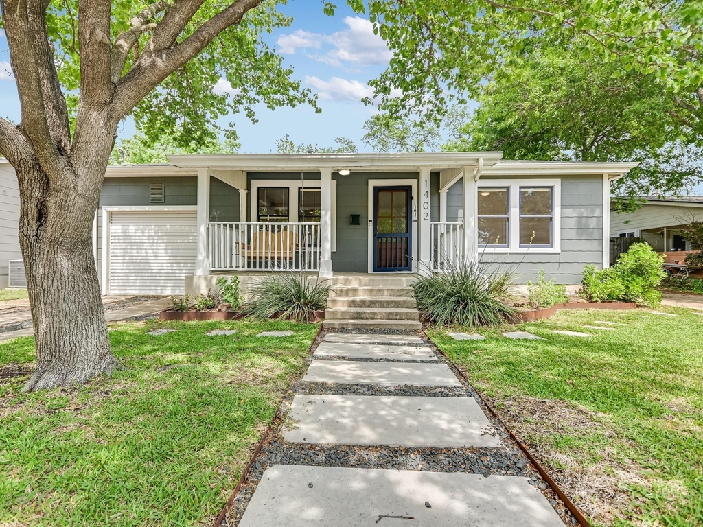 1402 Romeria Dr - Photo 1