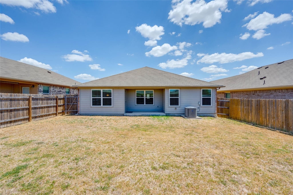 5816 Montrelia Dr - Photo 8