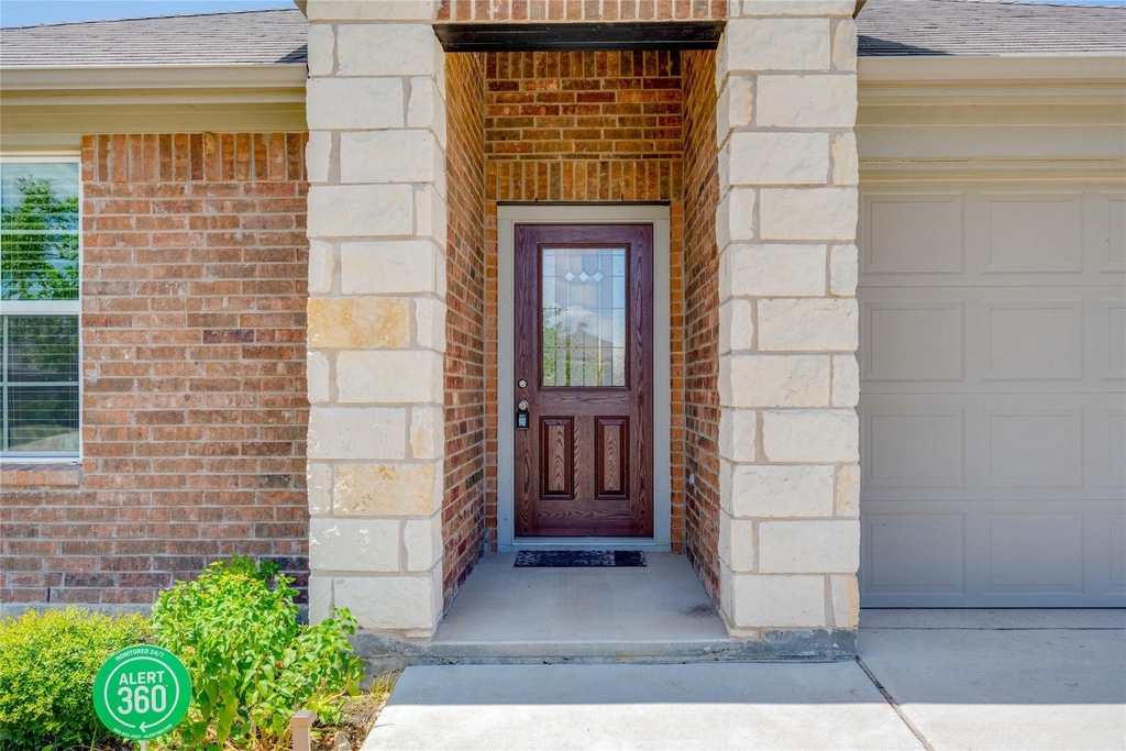 5816 Montrelia Dr - Photo 1