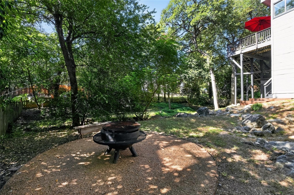 1911 Stoneridge Rd - Photo 23