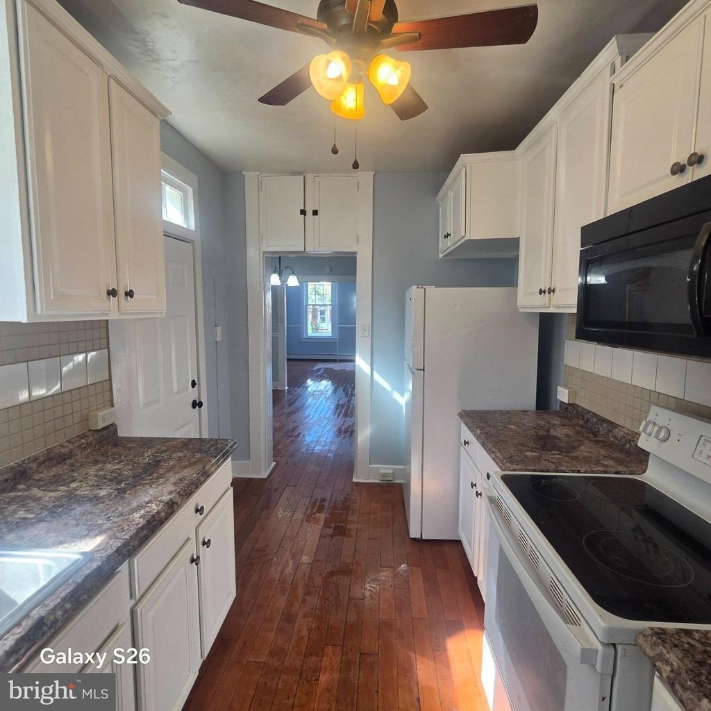 38 Liberty Street W - Photo 10