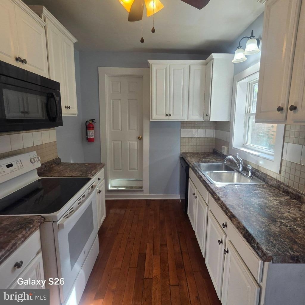 38 Liberty Street W - Photo 7