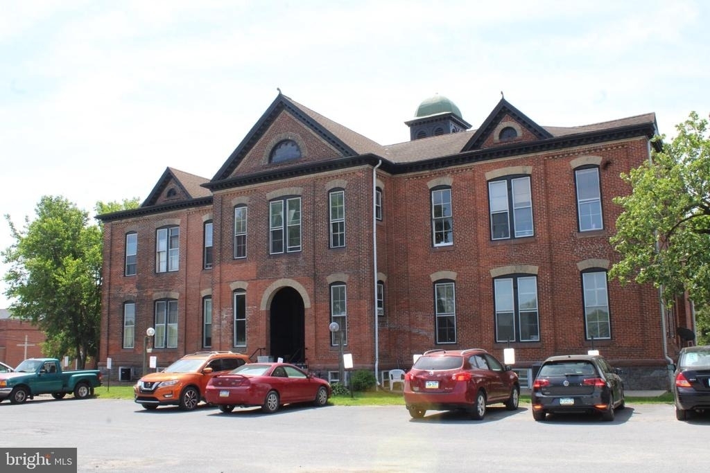 745 Manor Street - Photo 2