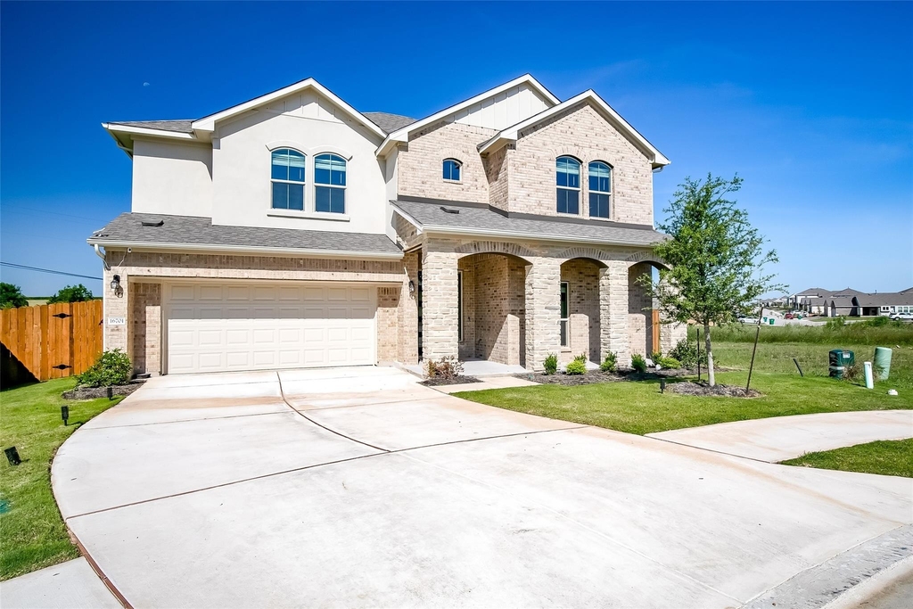 16701 Casa Anna Dr - Photo 1