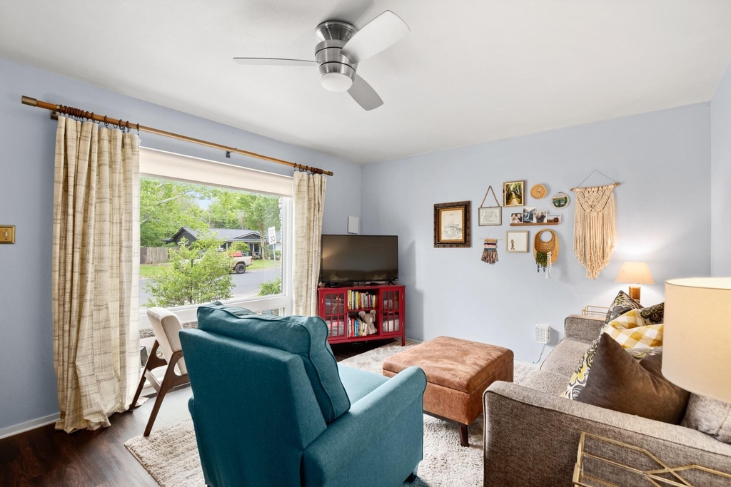 408 Ramble Ln - Photo 7