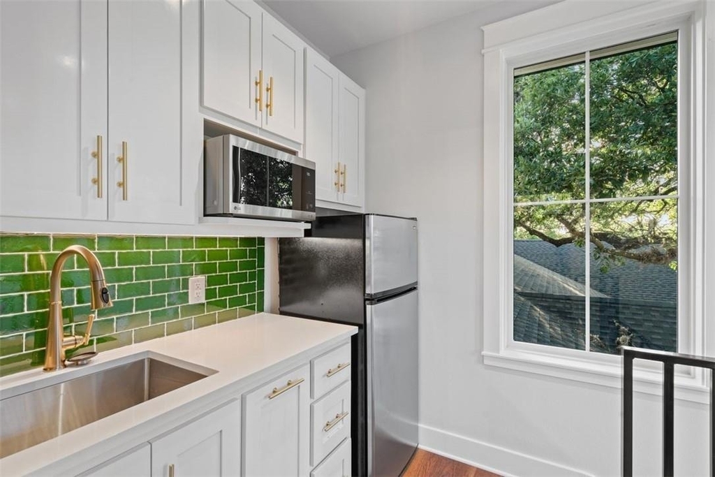 1801 Alta Vista Ave - Photo 2