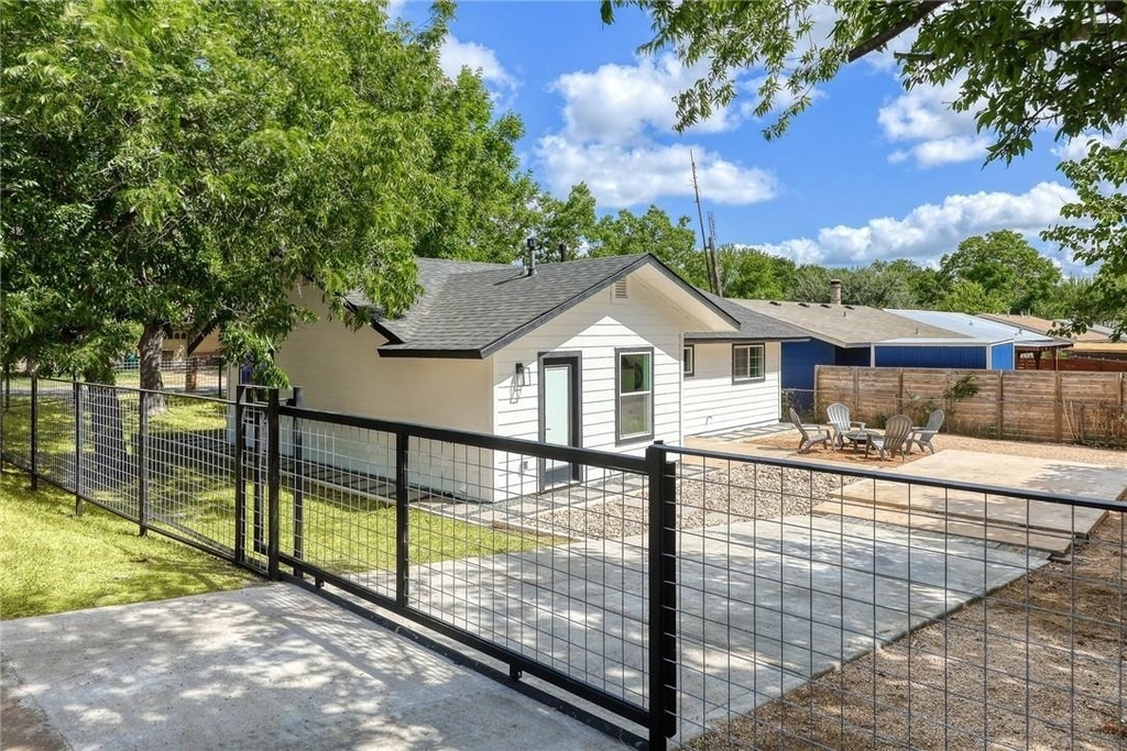 7109 Cherry Meadow Dr - Photo 24