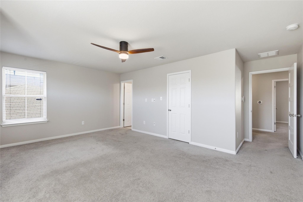 1214 Falconer Way - Photo 19