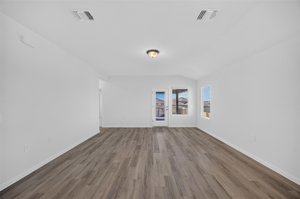 12413 Saint Thomas Dr - Photo 16