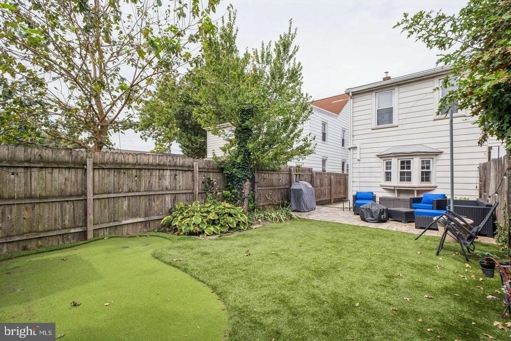 916 Cedar Street - Photo 32