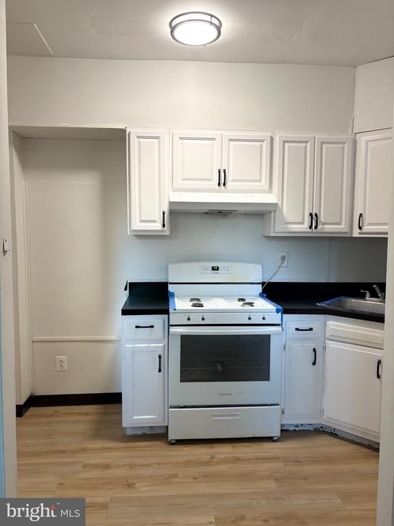 143 Delaware Street - Photo 2