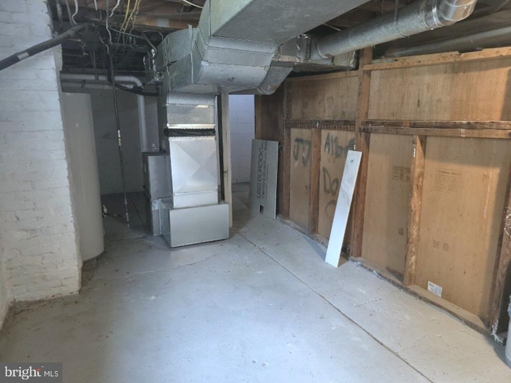 322 Madison Avenue - Photo 24