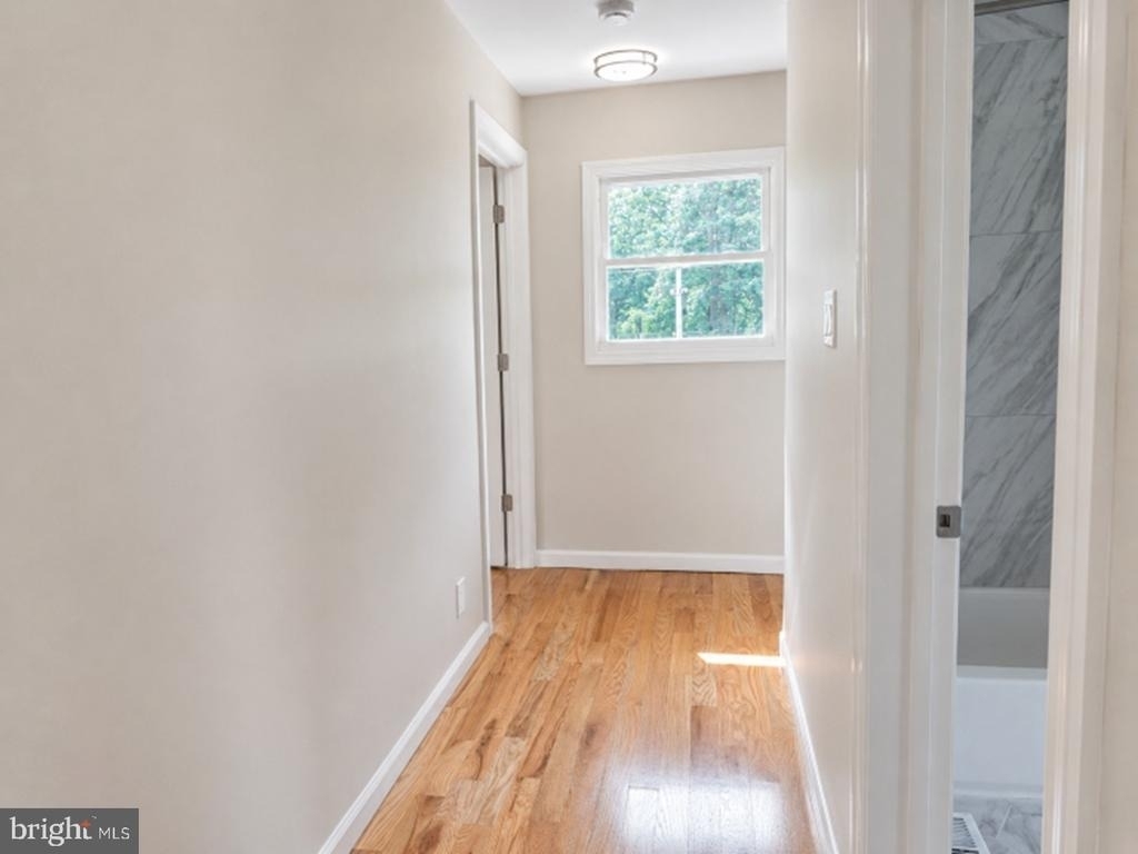 322 Madison Avenue - Photo 13