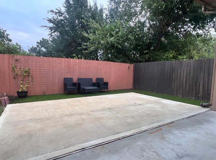 712 Falkland Trce - Photo 14