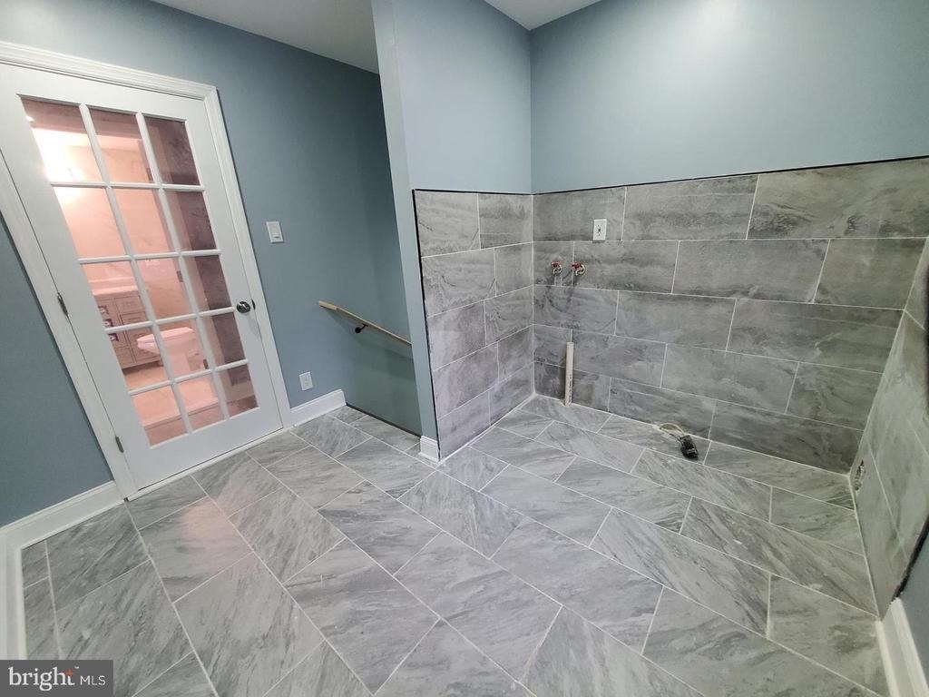 2601 N Lakeshore Drive - Photo 18