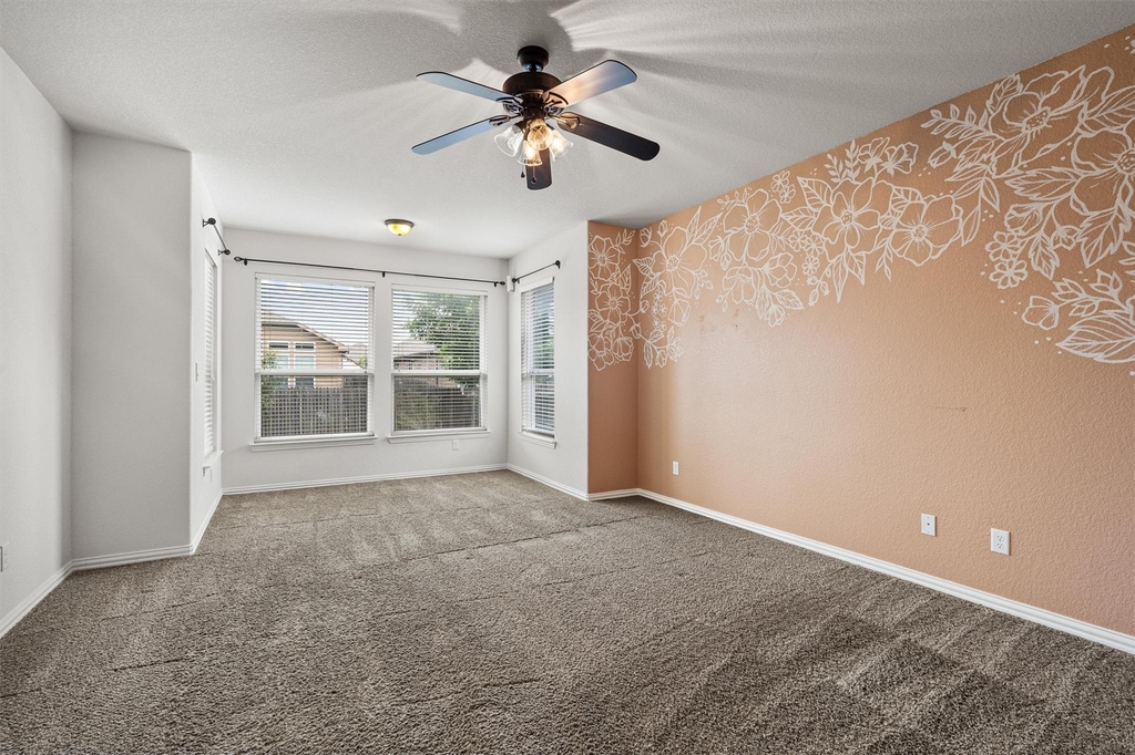 304 Peggy Dr - Photo 15