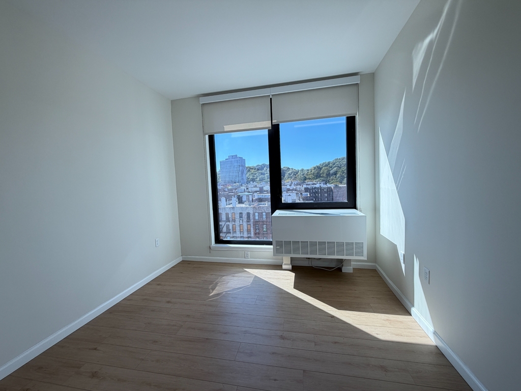 4778 Broadway - Photo 3