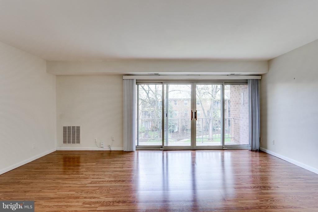 5968 Westchester Park Drive - Photo 12