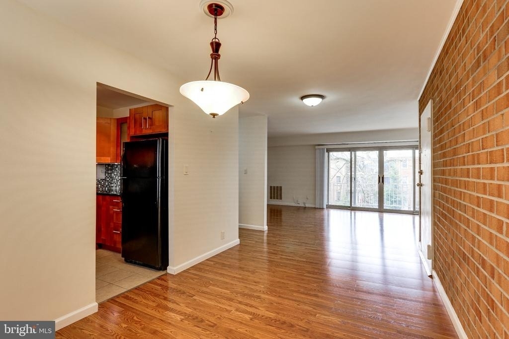 5968 Westchester Park Drive - Photo 5