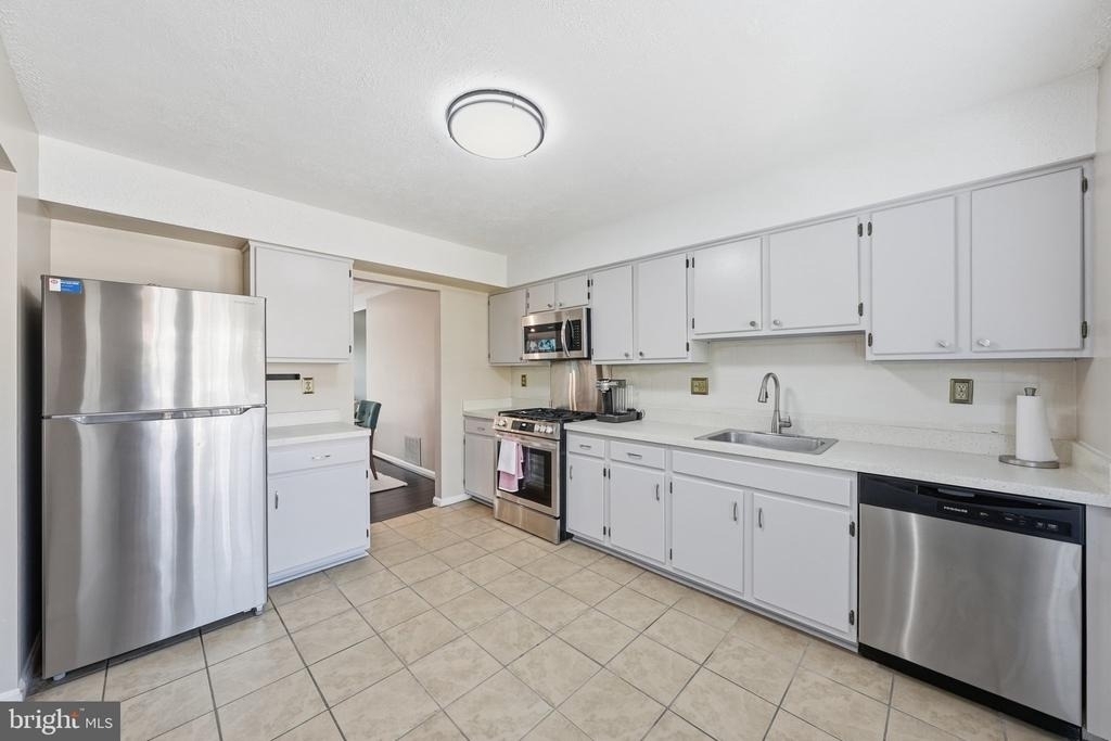 11621 Cosca Park Drive - Photo 3
