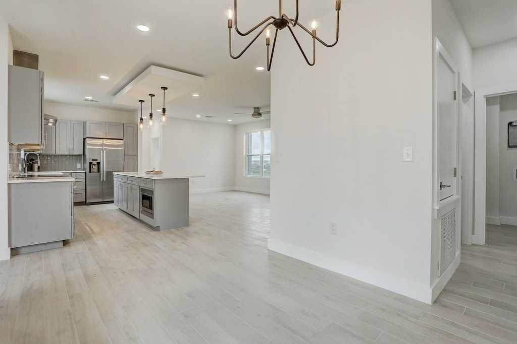 4300 Mansfield Dam Rd - Photo 1