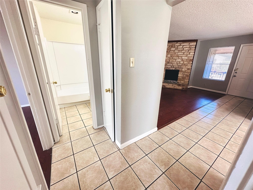 9808 Roxanna Dr - Photo 21