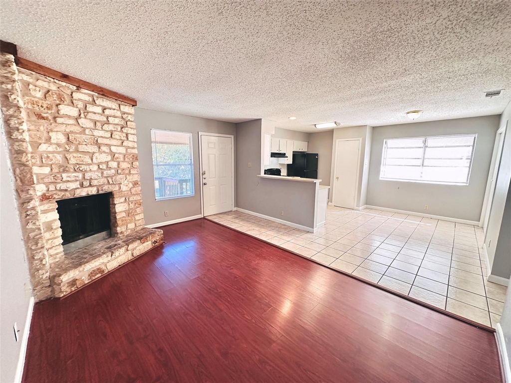 9808 Roxanna Dr - Photo 0