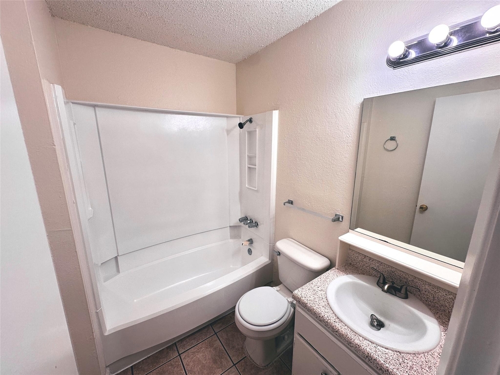 9808 Roxanna Dr - Photo 24