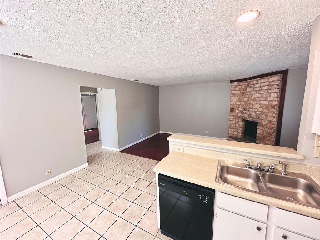 9808 Roxanna Dr - Photo 13