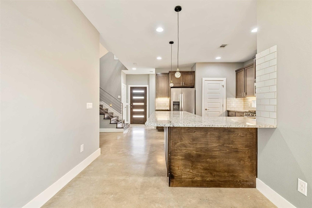 7302 Bennett Ave - Photo 9