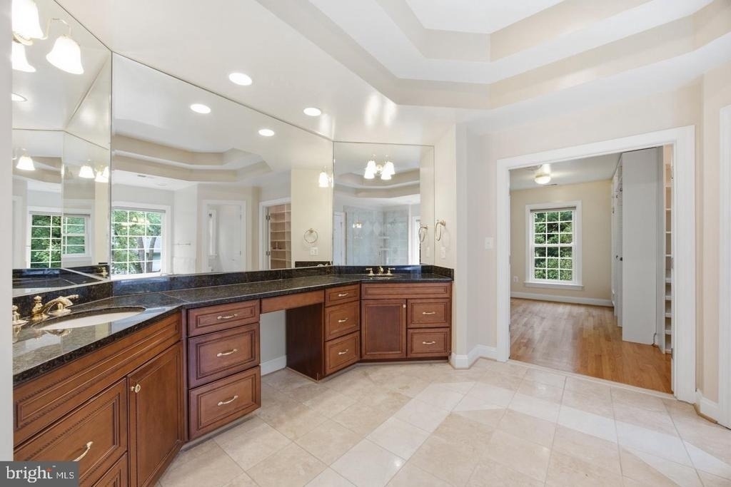 5818 Bradley Boulevard - Photo 33