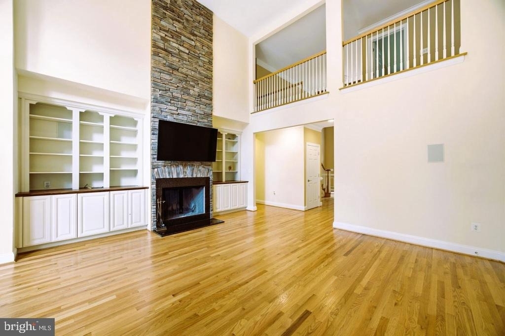 5818 Bradley Boulevard - Photo 11