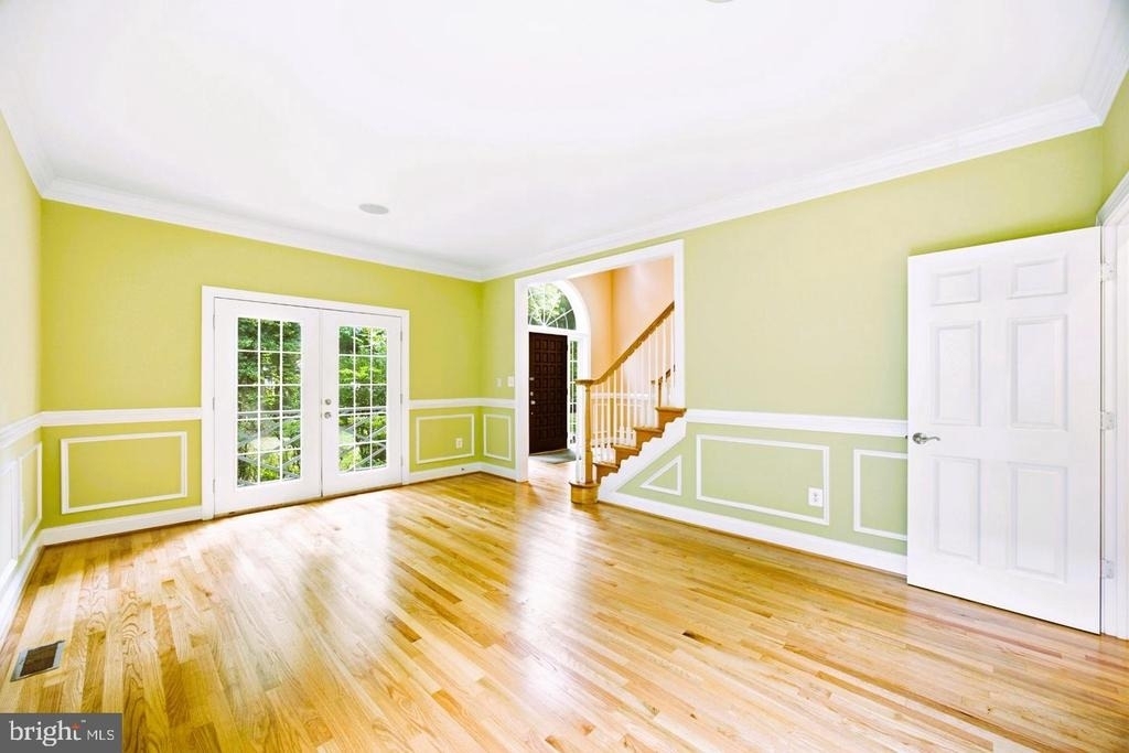 5818 Bradley Boulevard - Photo 6