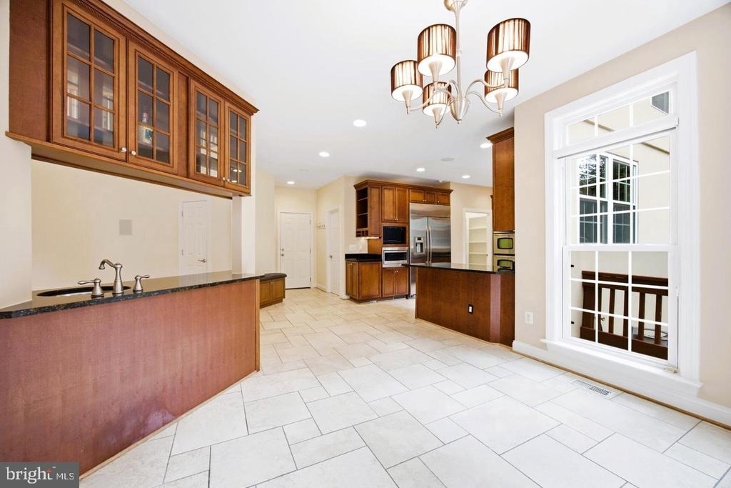 5818 Bradley Boulevard - Photo 22