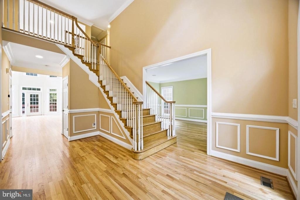 5818 Bradley Boulevard - Photo 4
