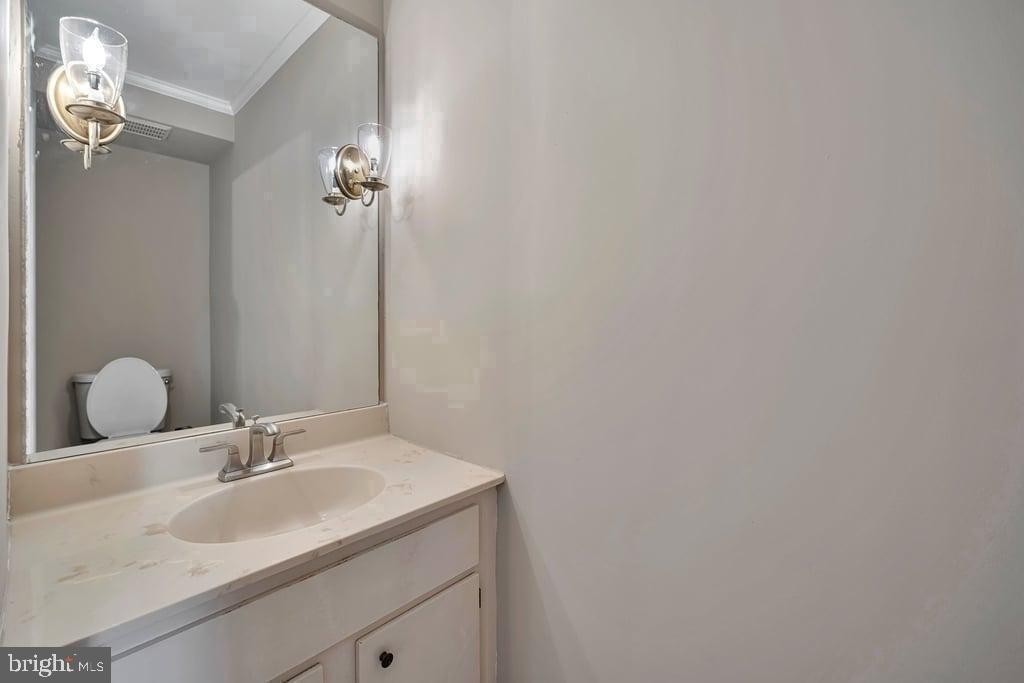10917 Wickshire Way W - Photo 11