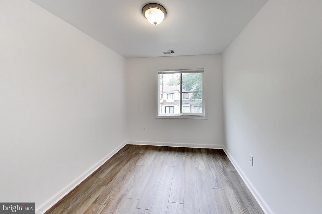 9391 Chadburn Place - Photo 23