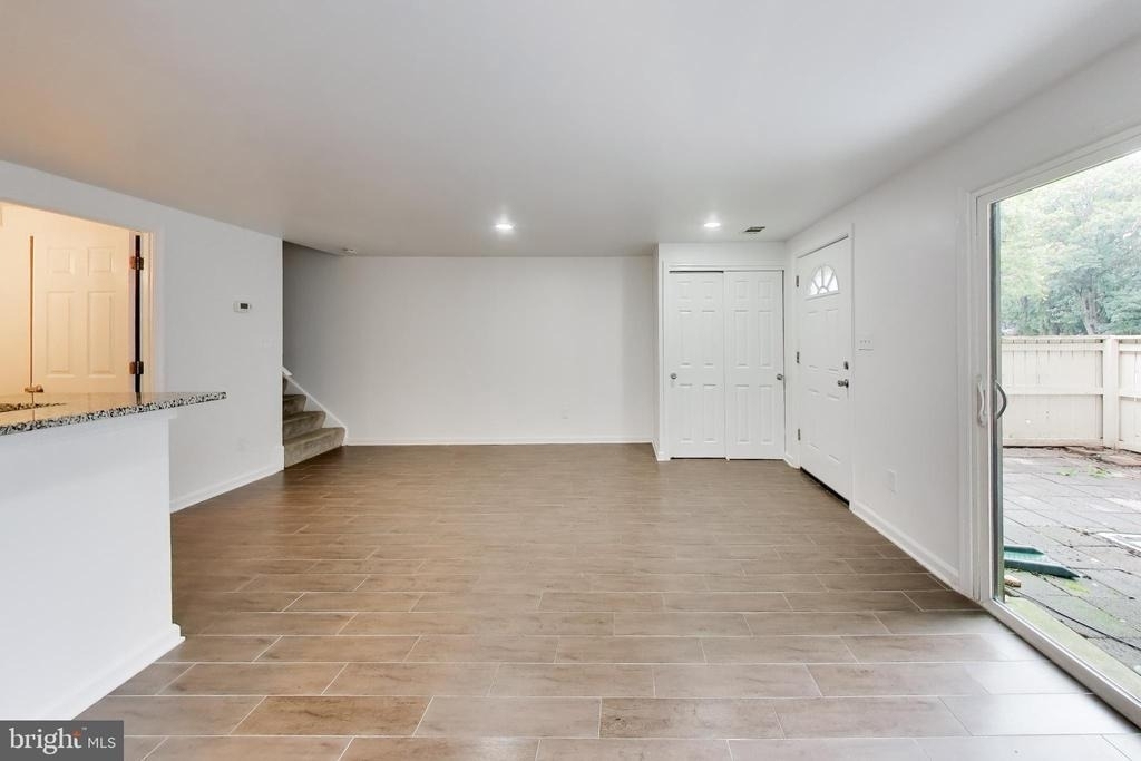 9391 Chadburn Place - Photo 7