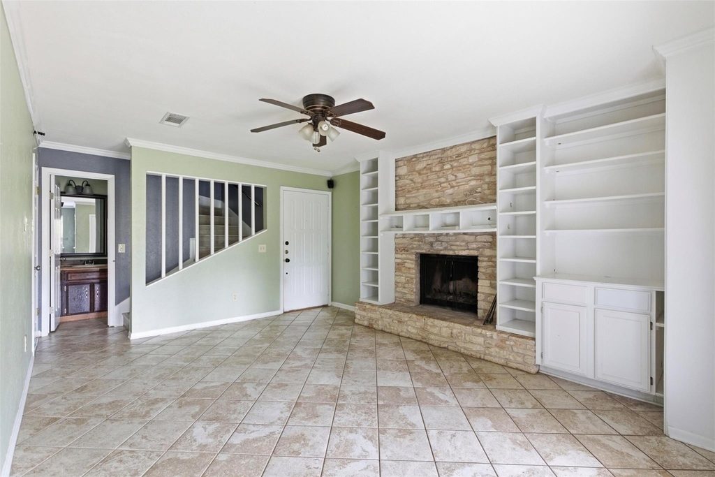 105 Norwood Dr - Photo 2