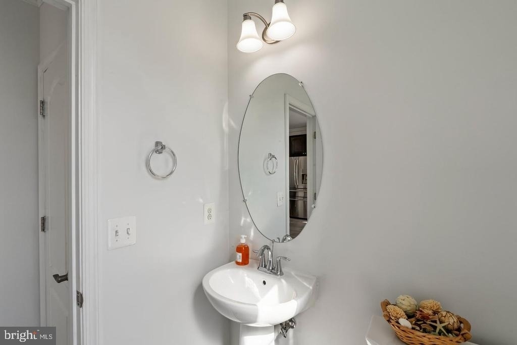 3556 Woodlake Drive - Photo 57