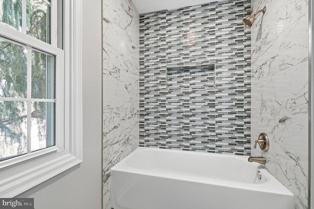 12216 Eagles Nest Court - Photo 10